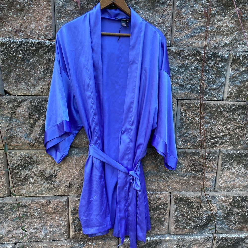 Victoria’s Secret Lavander Satin Robe with Flaws